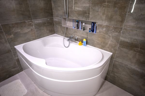 Large Bathtub Installation in Peachtree City